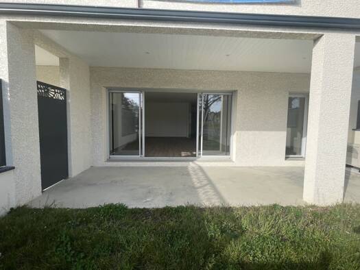 Appartement à vendre - neuf 275 000 € 3 pièces 2 chambres 79,8 m² dès le 31/03/2026 Centre Ville Annonay 07100