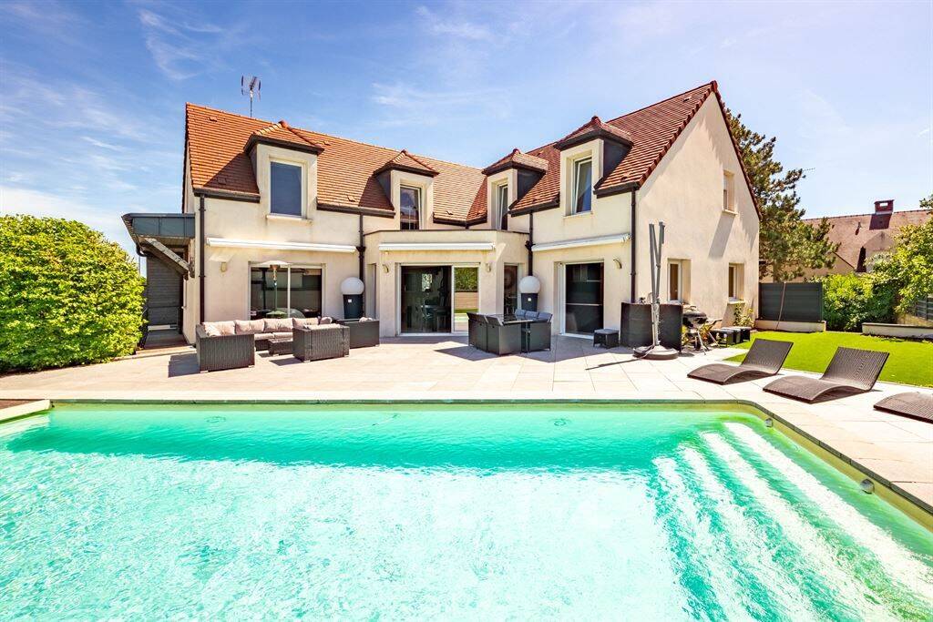 RARE SUR SECTEUR PRISE - CONTEMPORAINE FAMILIALE AVEC PISCINE - — 3