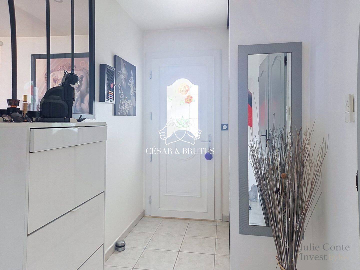 Maison 8 pièces 184 m² · à Saint-Clair-du-Rhône · 184 m² · 499 000 €