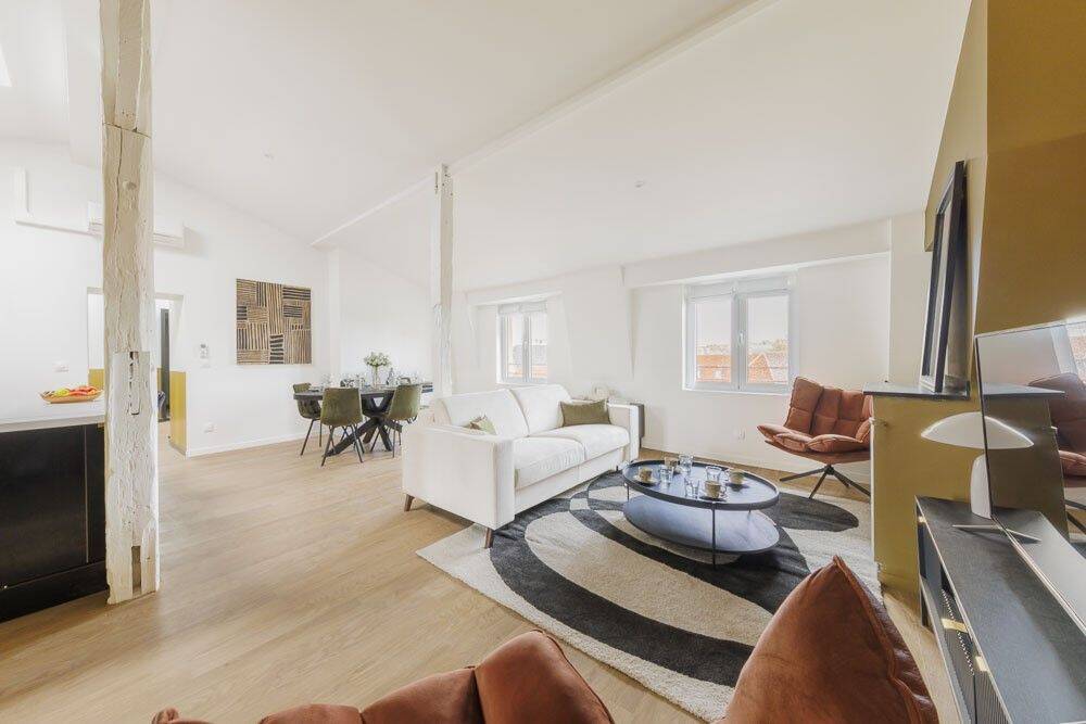 Appartement 4 pièces 103 m² · à Paris 6ème Arrondissement · 103 m² · 6 250 €/mois