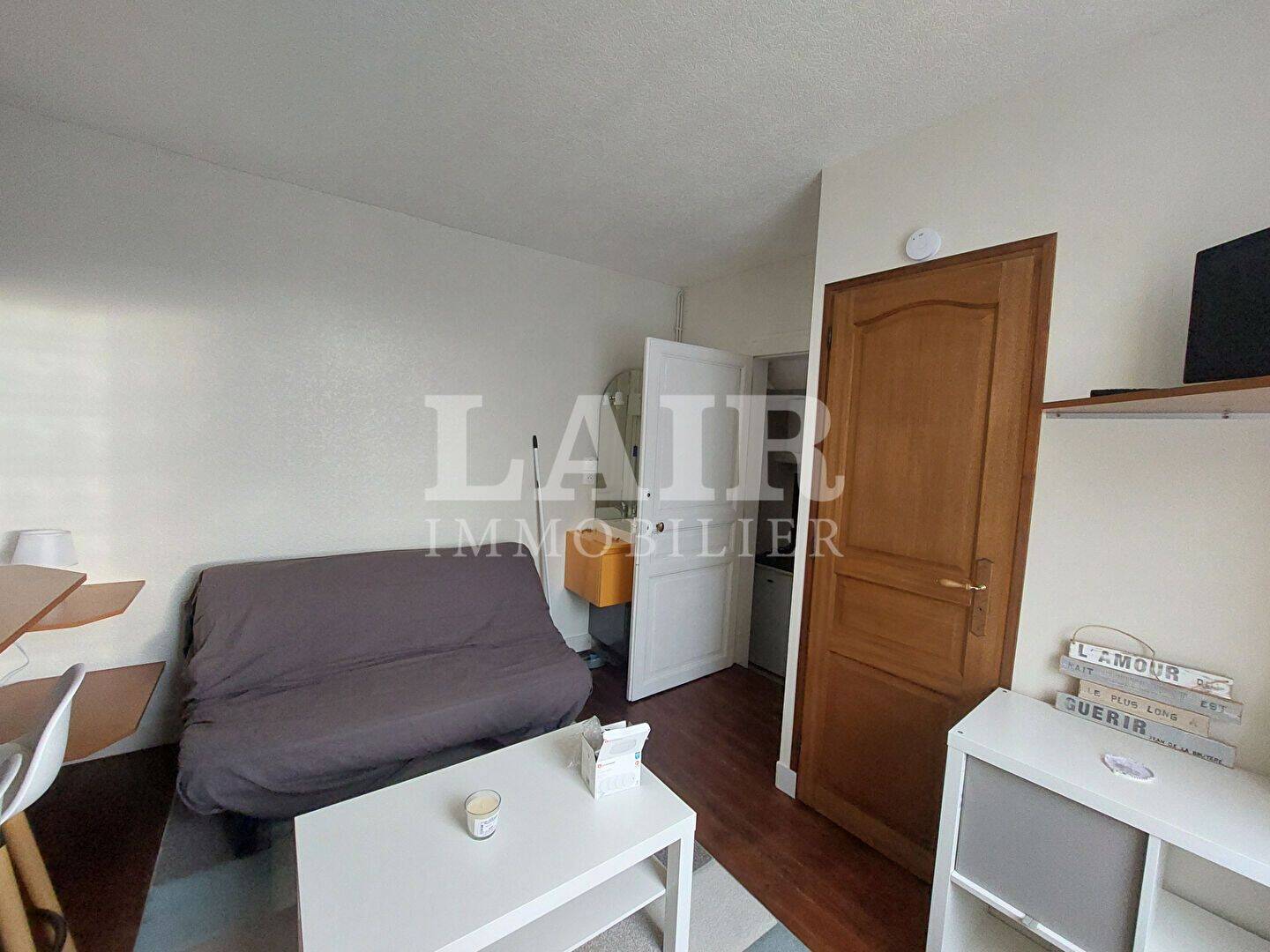 Appartement 1 pièce 12 m² · à Saint-Paterne - le Chevain · 12 m² · 360 €