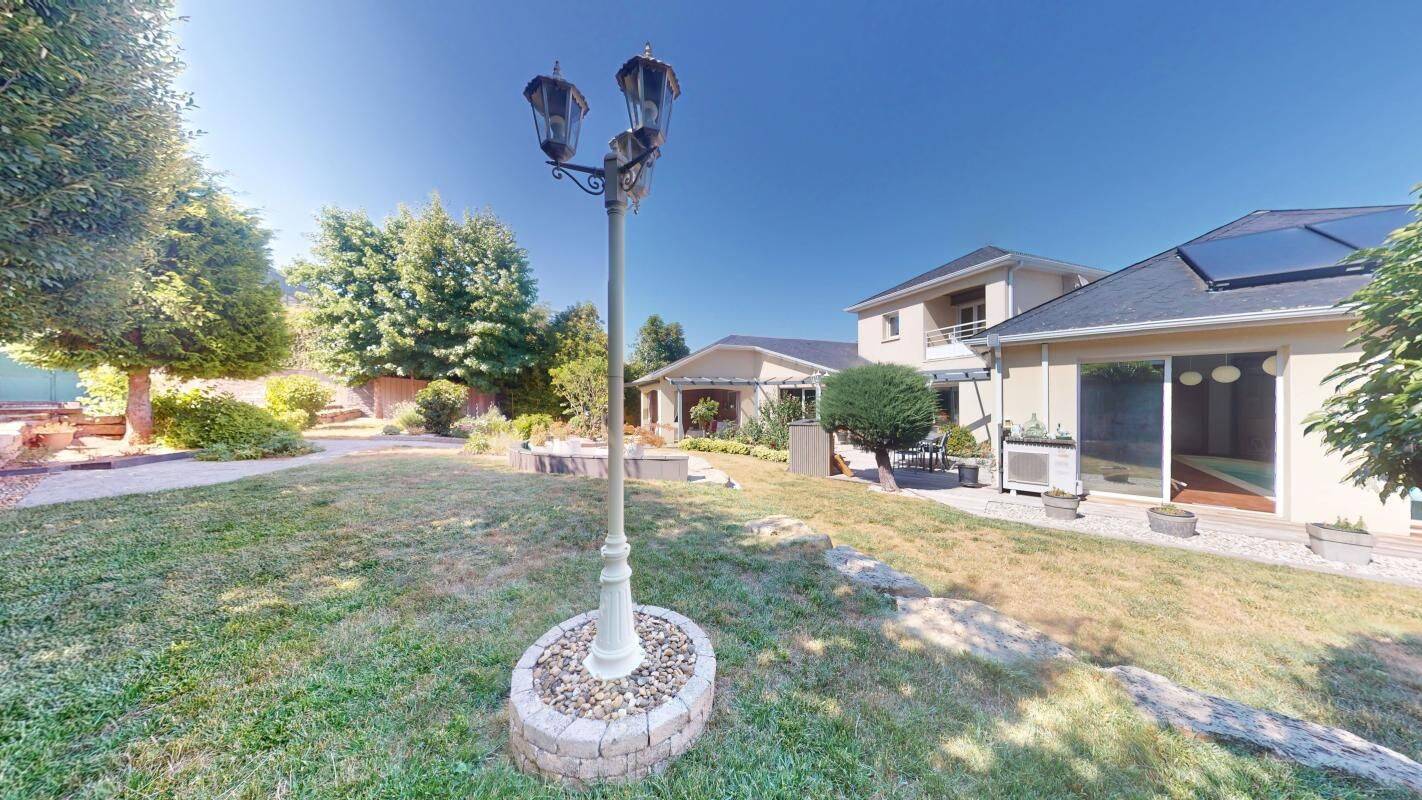 Maison 5 pièces 178 m² · à Luc-la-Primaube · 178 m² · 525 000 €