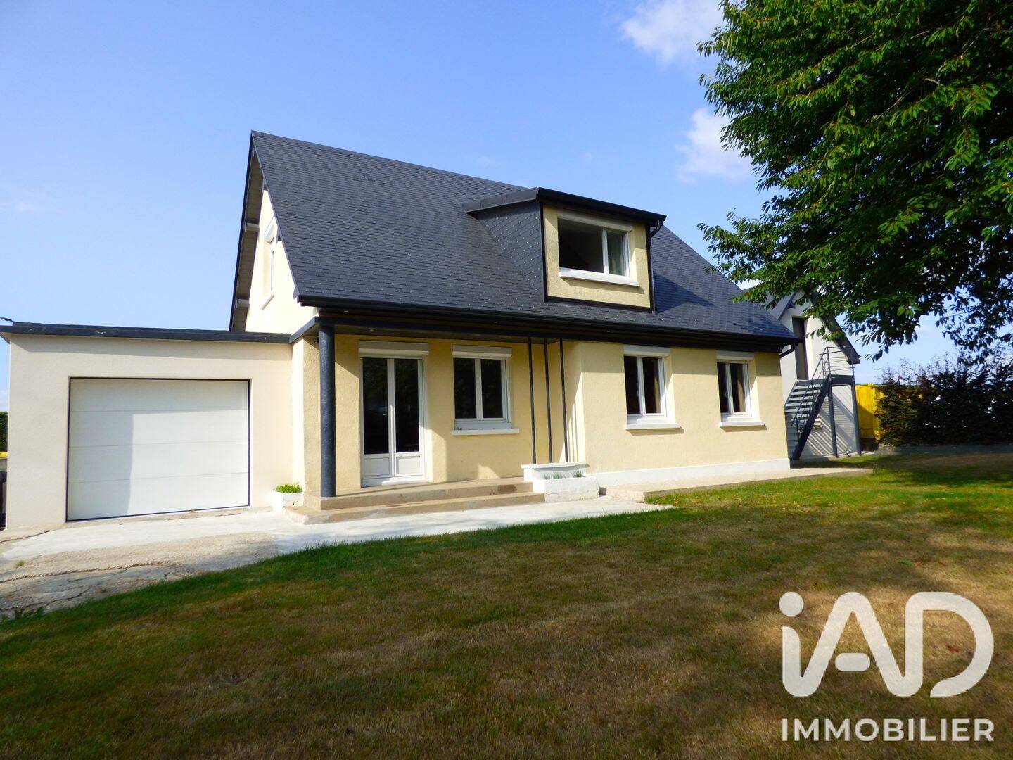 Maison 5 pièces 99 m² · à Motteville · 99 m² · 244 000 €