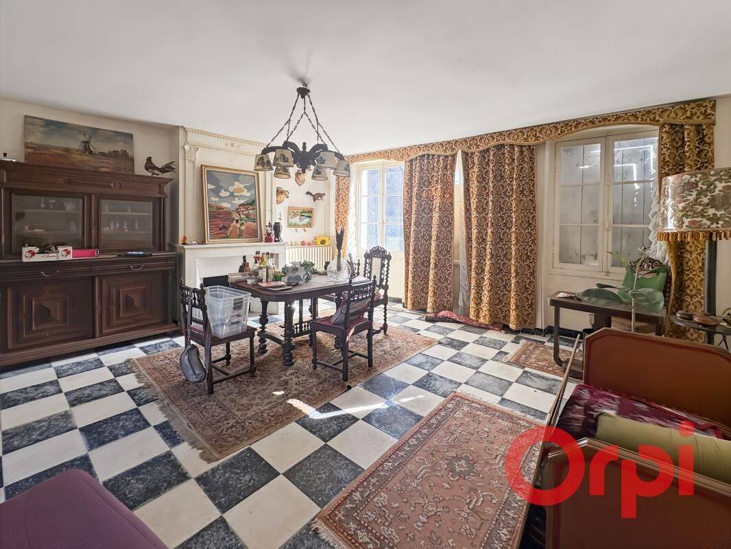 Maison 2 pièces 77 m² · à Saint-Amand-Montrond · 77,4 m² · 39 900 €