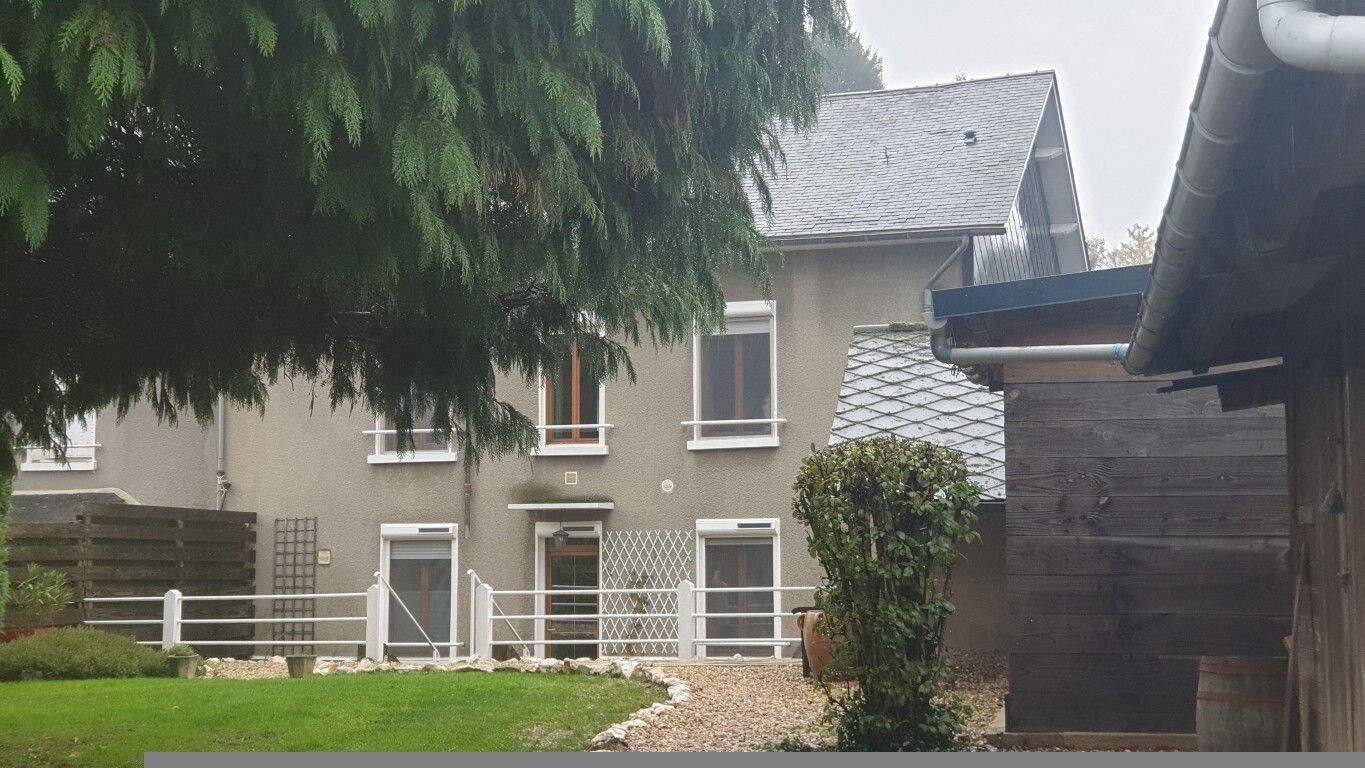 Maison 6 pièces 112 m² · à Châteauneuf-la-Forêt · 112 m² · 156 000 €