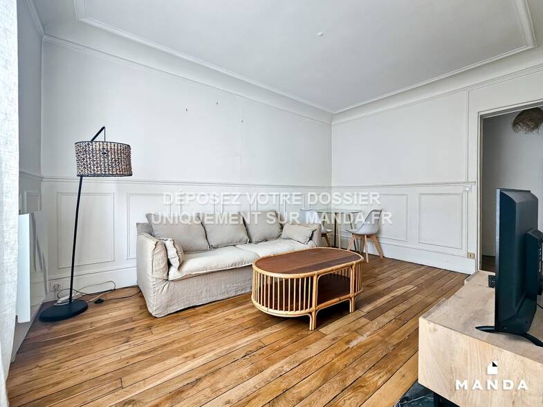 Appartement à louer 1 380 € 2 pièces 1 chambre 40 m² 5ème étage Goutte d'Or-Château Rouge Paris 18ème 75018