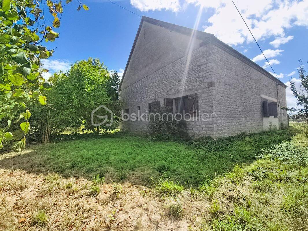 Maison 5 pièces 118 m² · à Trouhans · 118 m² · 125 000 €