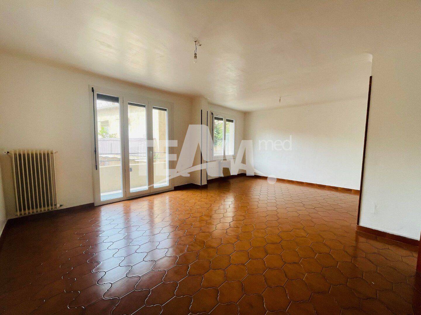 Appartement 3 pièces 72 m² · à Sète · 72 m² · 750 €