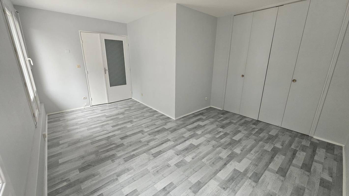 Appartement 1 pièce 33 m² · à Olivet · 33,5 m² · 501 €/mois