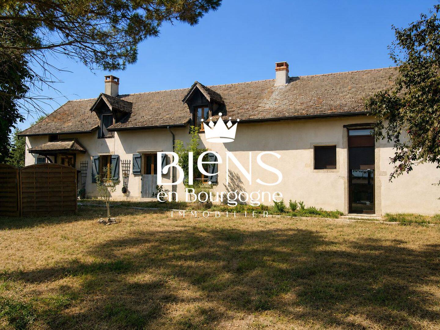 Maison 5 pièces 150 m² · à Marigny-lès-Reullée · 150 m² · 225 000 €