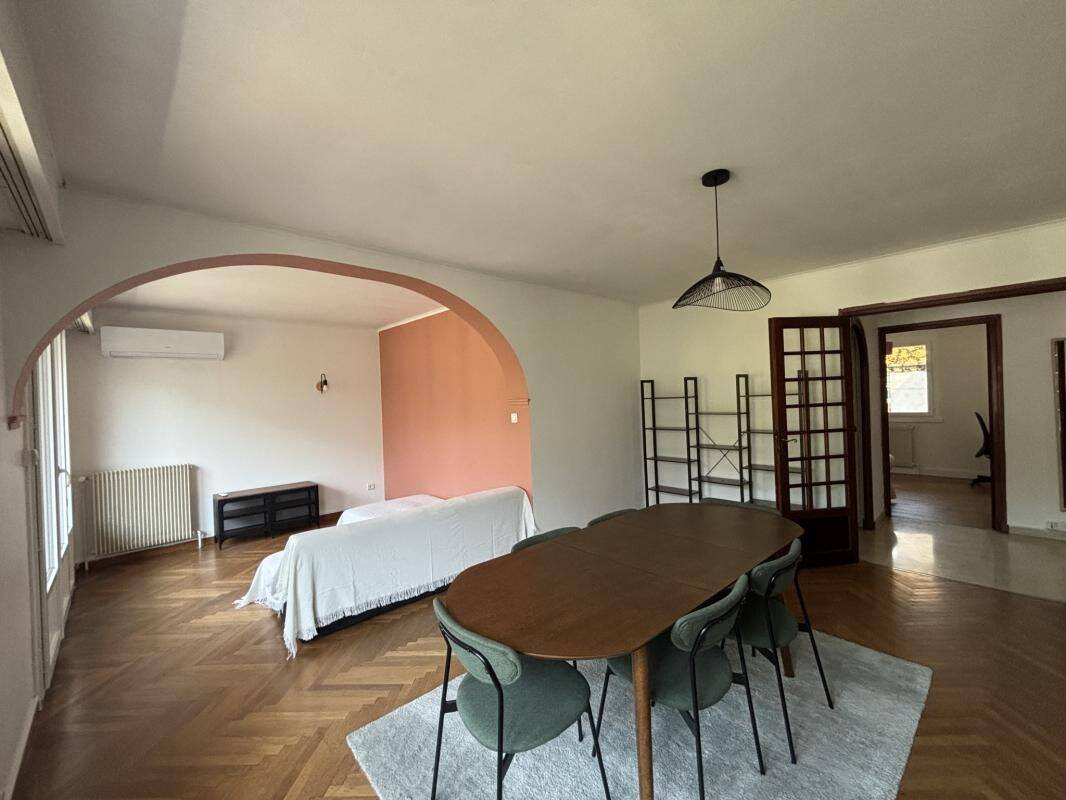 Appartement 3 pièces 80 m² · à Meylan · 80 m² · 1 182 €