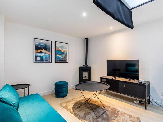 Triplex à louer 990 € 2 pièces 1 chambre 26 m² RDC Monesse-Roger Salendro Chaville 92370