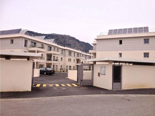 Appartement à louer 920 € 3 pièces 2 chambres 59 m² Étage 2/2 Soyons 07130