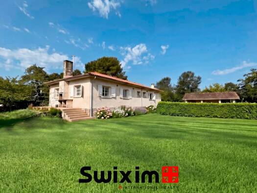 Maison à vendre 365 000 € 6 pièces 4 chambres 130 m² 1 250 m² de terrain Saint-Aubin-de-Médoc 33160
