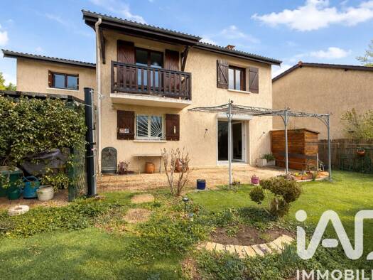 Maison à vendre 420 000 € 5 pièces 4 chambres 106 m² 350 m² de terrain Village Chambarras Corbas 69960