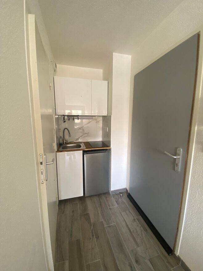 Appartement 1 pièce 20 m² · à Lyon 7ème Arrondissement · 19,8 m² · 480 €/mois