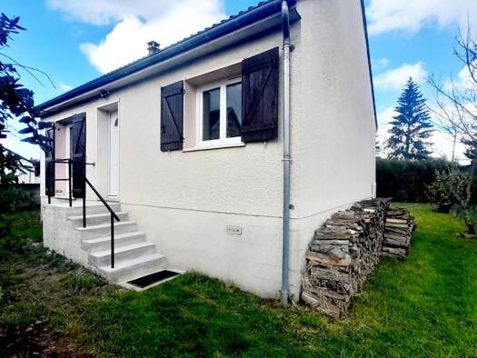 Maison à vendre 122 500 € 3 pièces 2 chambres 61 m² 494 m² de terrain Villeneuve-sur-Yonne 89500