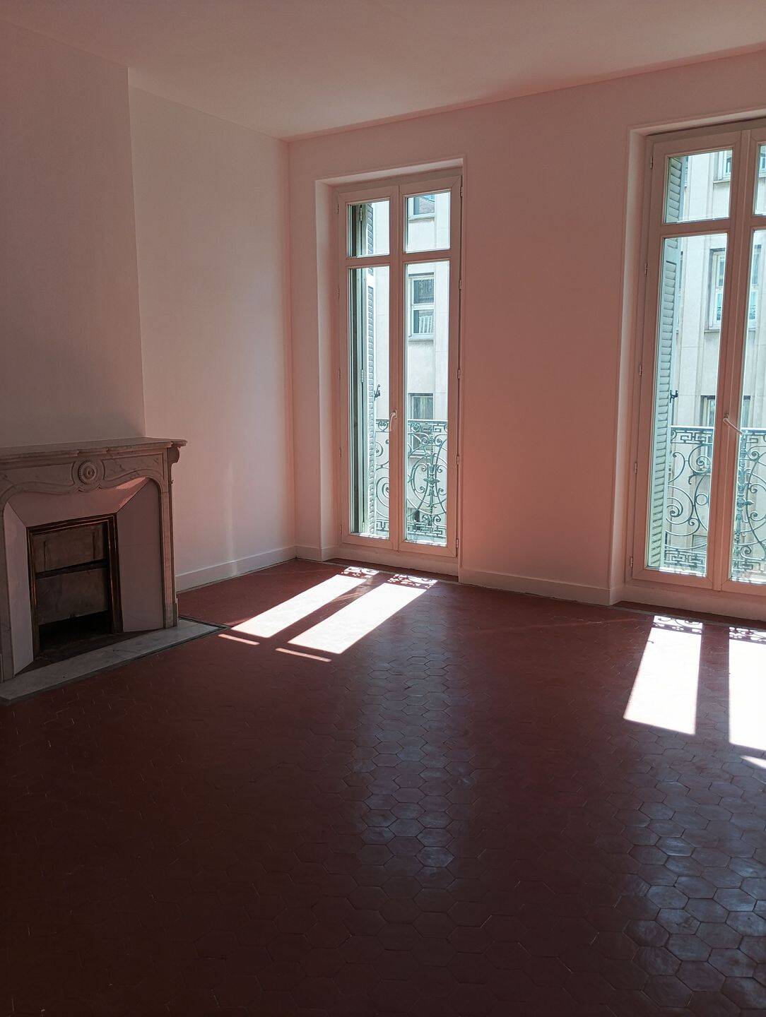 Appartement 4 pièces 121 m² · à Marseille 8ème Arrondissement · 121 m² · 1 890 €/mois