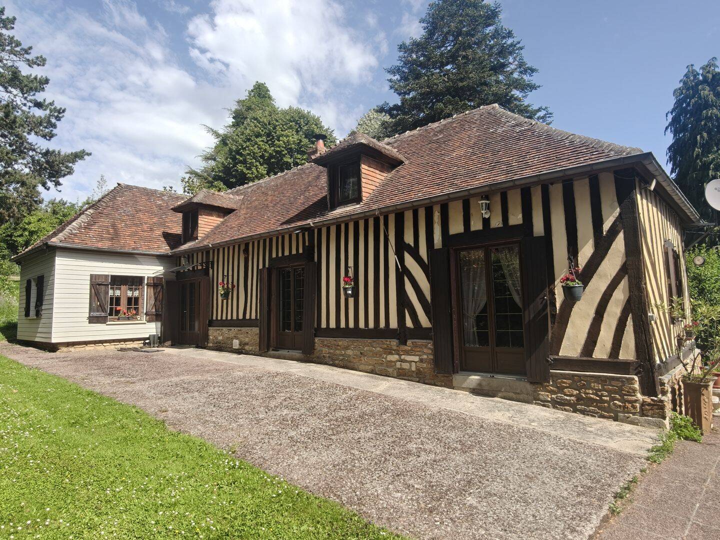 Maison 7 pièces 162 m² · à Saint-Pierre-en-Auge · 162 m² · 299 000 €