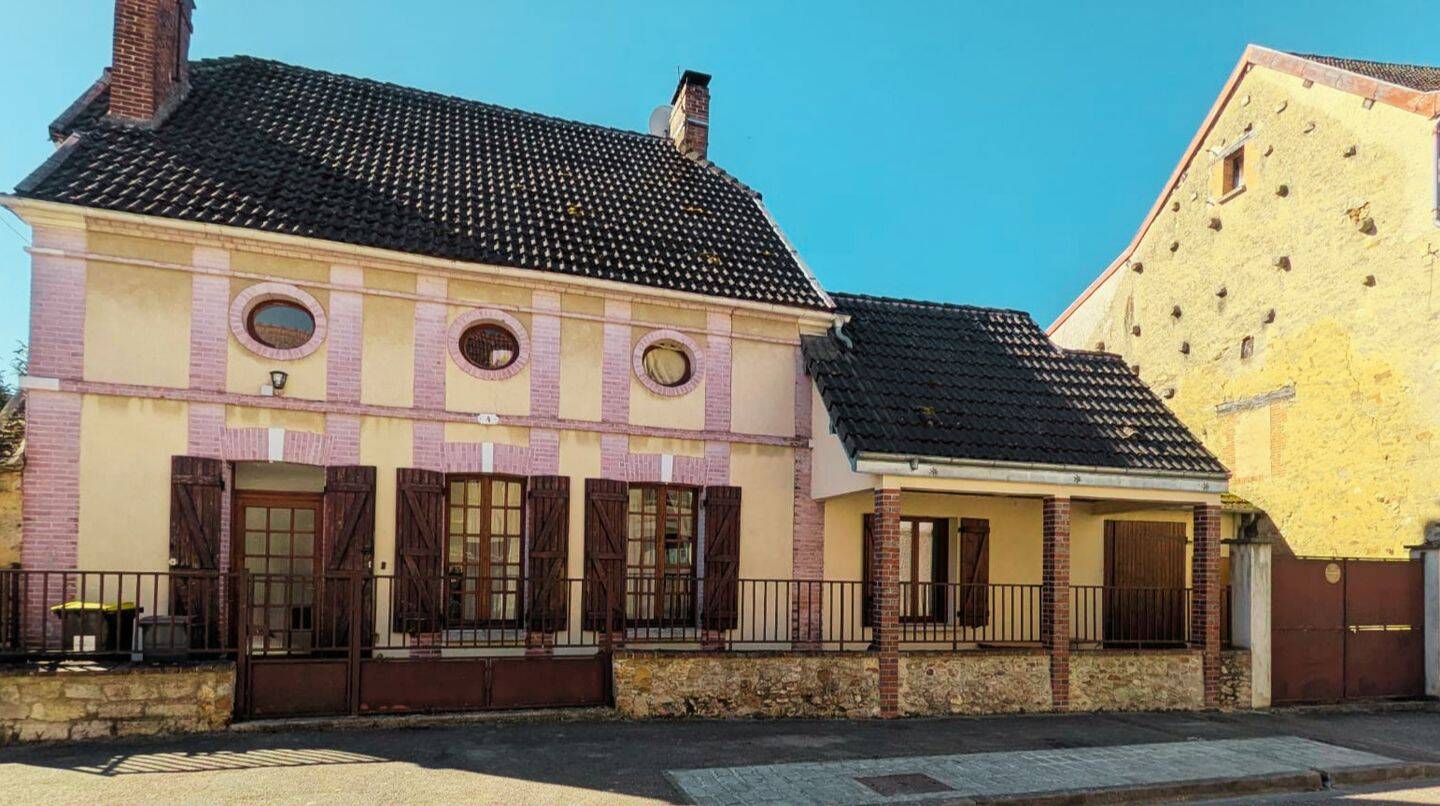 Maison 5 pièces 140 m² · à Villenauxe-la-Grande · 140 m² · 158 300 €