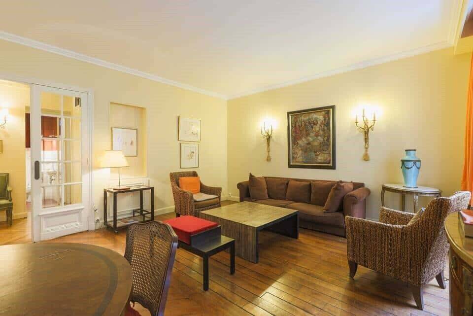 Appartement 4 pièces 75 m² · à Paris 17ème Arrondissement · 75 m² · 4 160 €