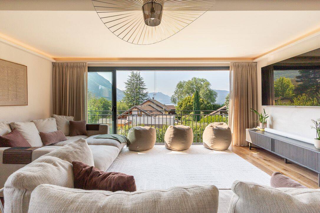 Maison 8 pièces 250 m² · à Annecy · 250 m² · 2 450 000 €
