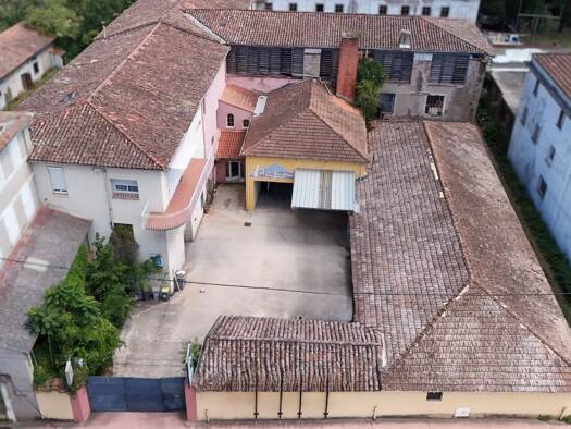 Immeuble à vendre 399 000 € 3 200 m² Zone d'Activité Bédarieux 34600