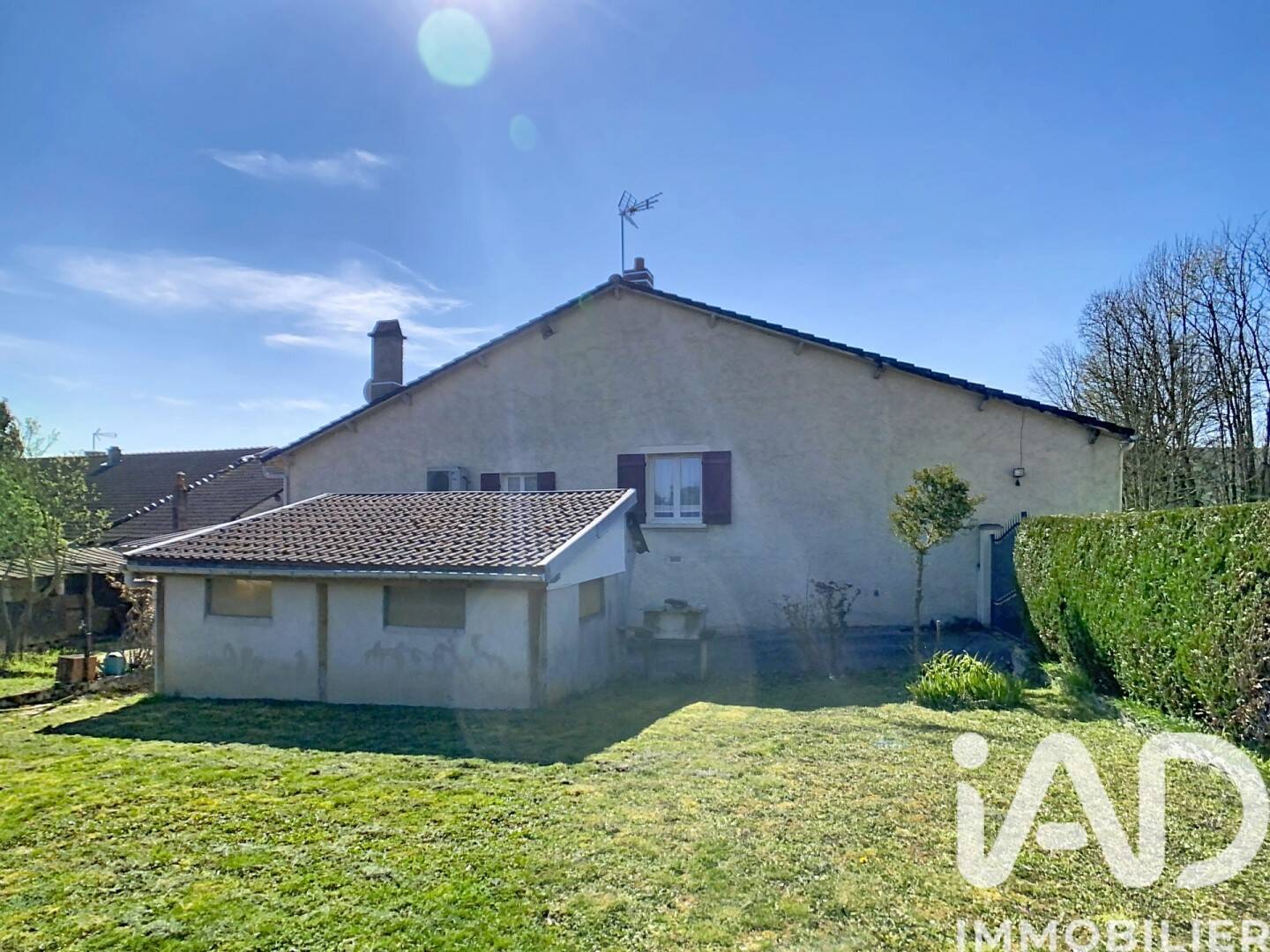 Maison 5 pièces 93 m² · à Rennepont · 93 m² · 75 000 €
