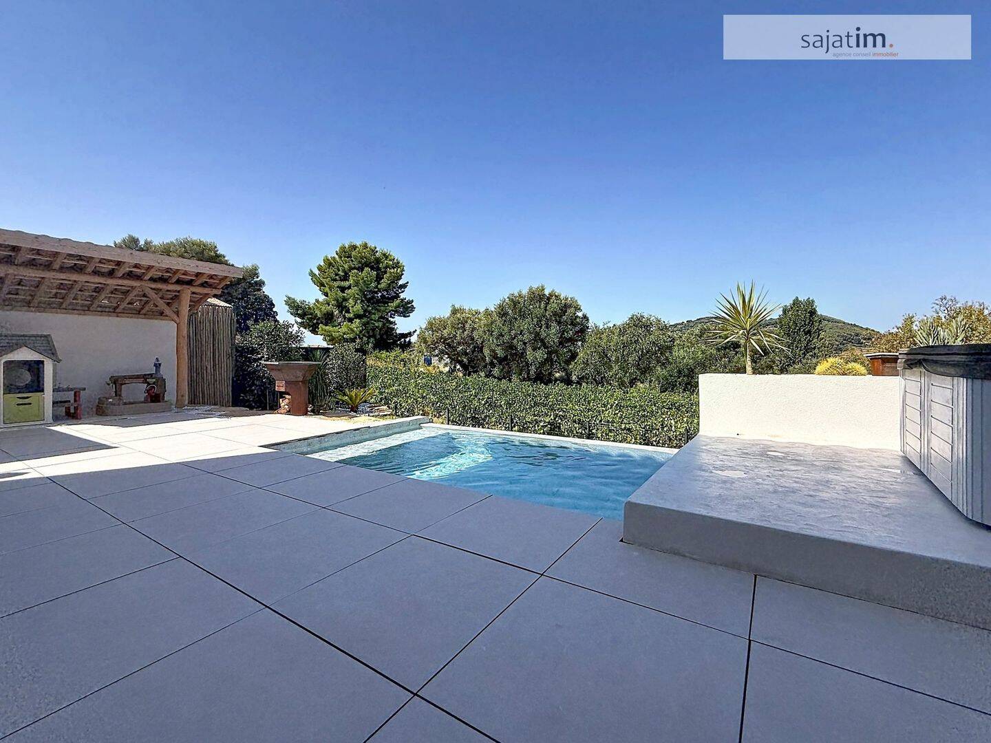 Maison 4 pièces 99 m² · à Le Castellet · 99,1 m² · 715 000 €