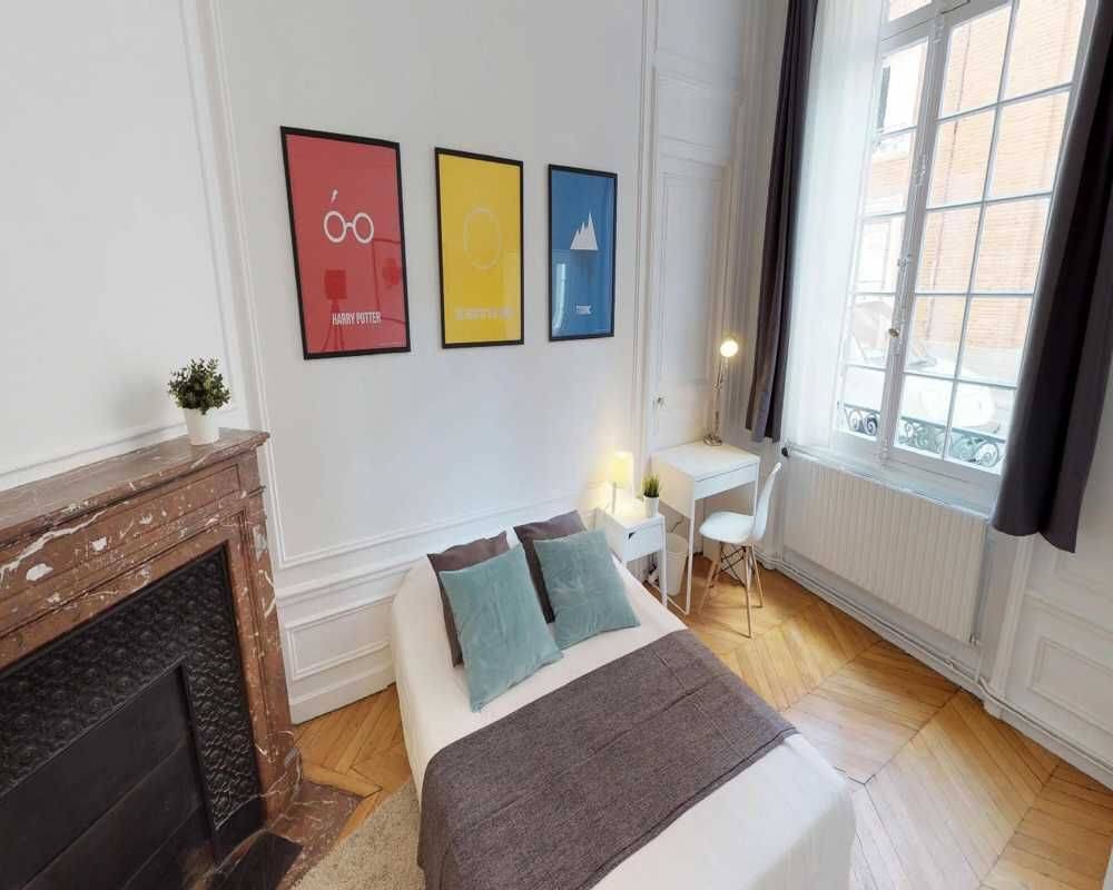 Appartement 4 pièces 80 m² · à Paris 17ème Arrondissement · 80 m² · 1 115 €
