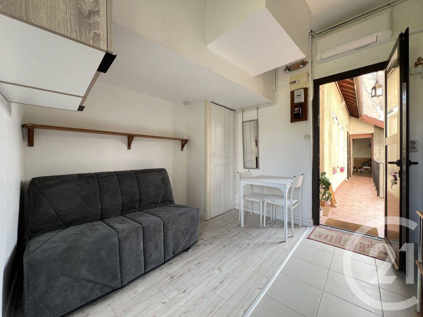 Appartement 1 pièce 14 m² · à Grenoble · 13,9 m² · 390 €