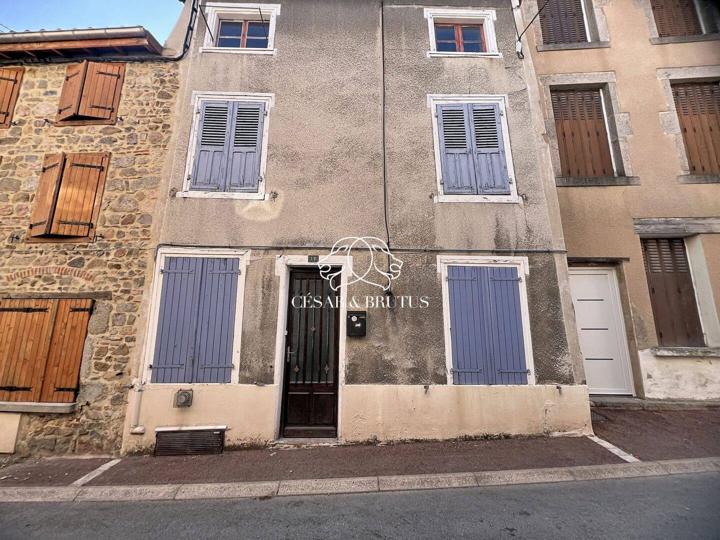 Maison 4 pièces 51 m² · à Panissières · 51 m² · 40 000 €