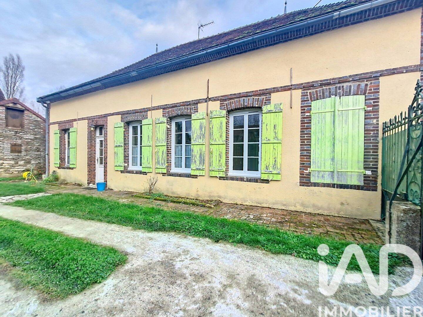 Maison 5 pièces 140 m² · à Germigny · 140 m² · 129 000 €