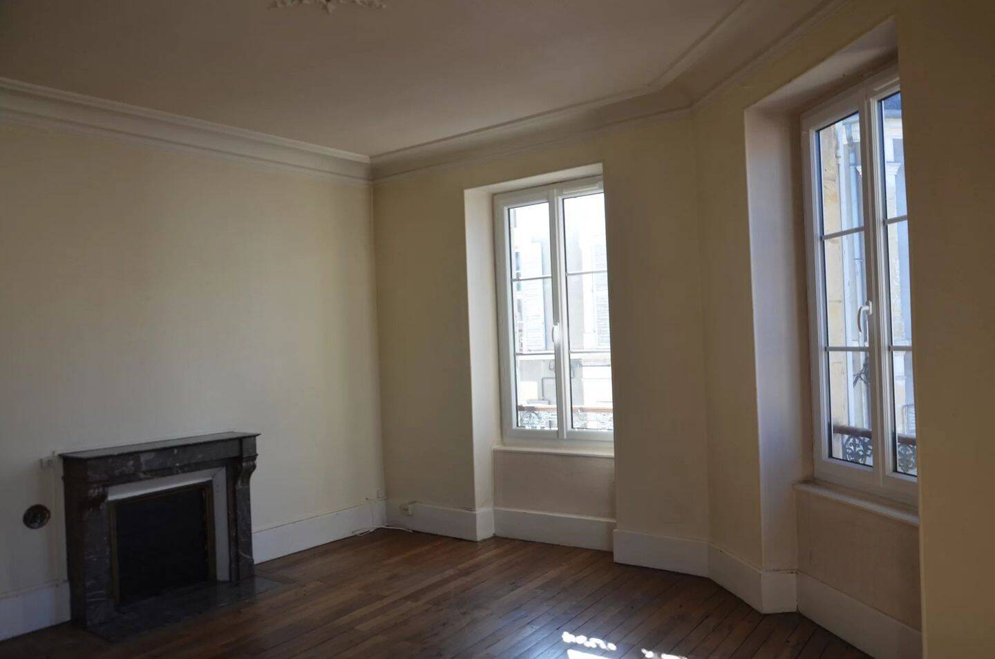 Appartement 6 pièces 120 m² · à Nevers · 119,8 m² · 650 €/mois