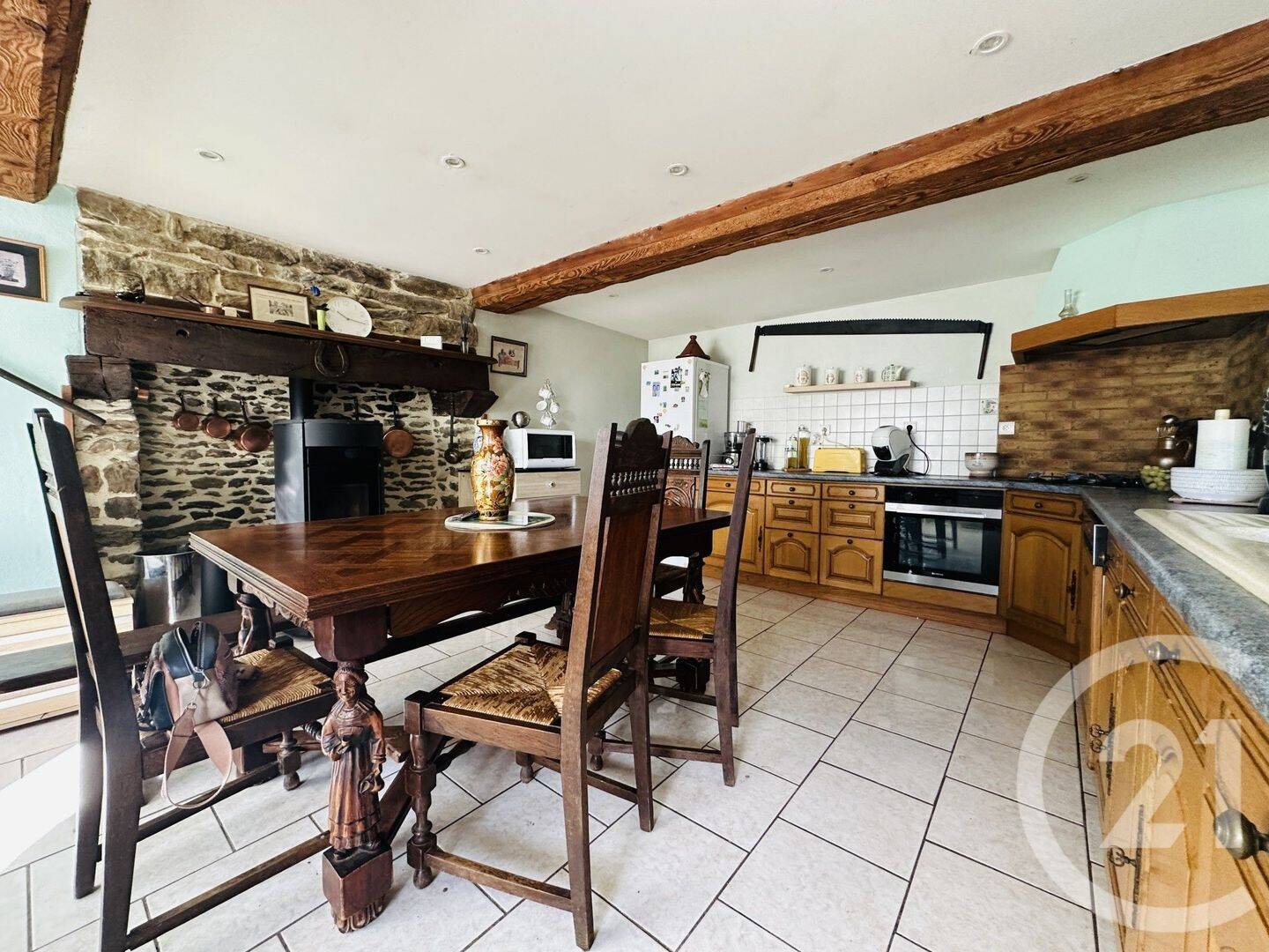 Maison 6 pièces 134 m² · à Pont-d'Ouilly · 134 m² · 162 000 €