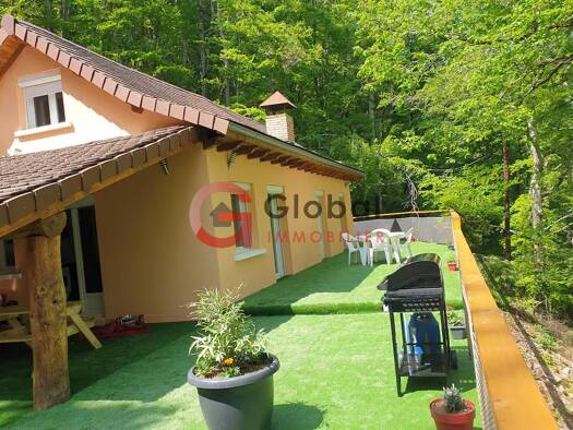 Maison de plain-pied à vendre 167 400 € 3 pièces 2 chambres 65 m² 1 500 m² de terrain Les Ancizes-Comps 63770