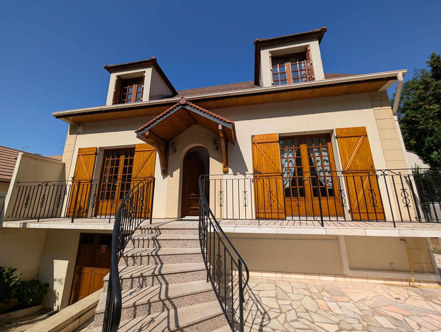 Maison 6 pièces 135 m² · à Montgeron · 135 m² · 465 000 €