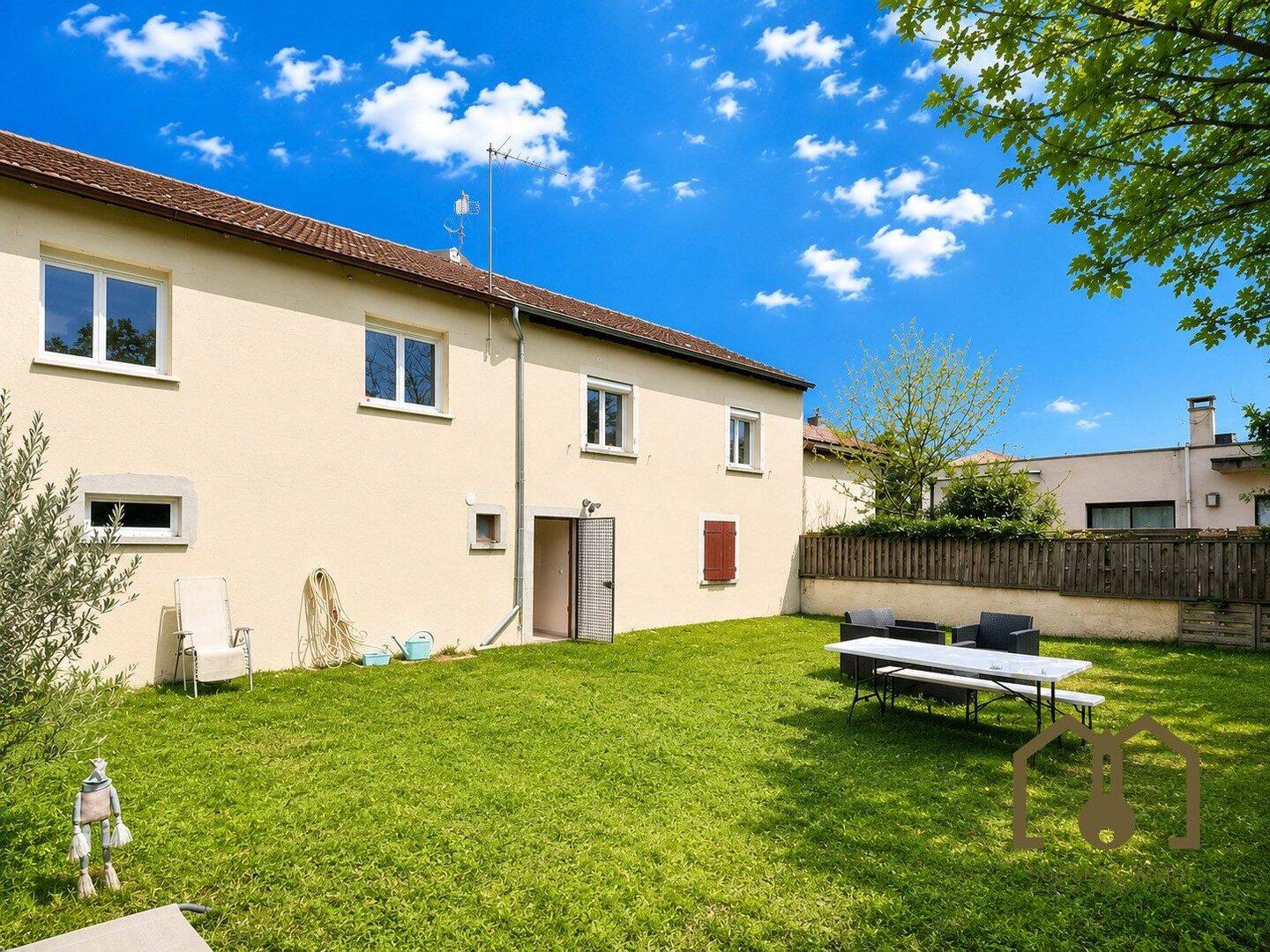 Maison 5 pièces 138 m² · à Villeurbanne · 138 m² · 315 000 €