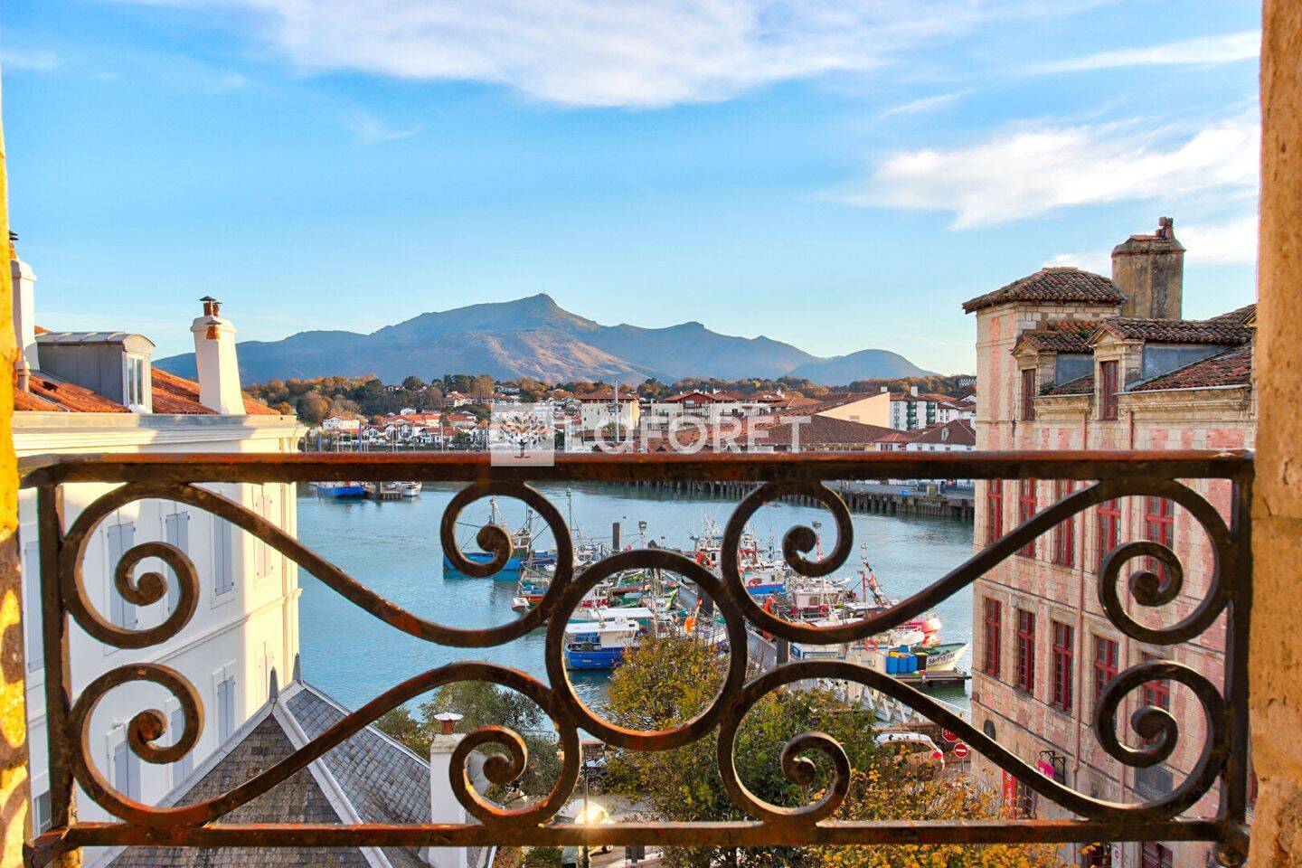 Appartement 3 pièces 107 m² · à Saint-Jean-de-Luz · 107,1 m² · 1 350 000 €