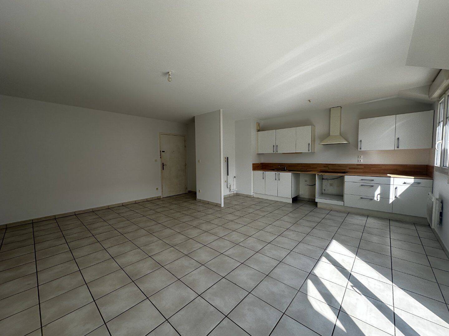 Appartement 3 pièces 66 m² · à Villy-le-Pelloux · 66 m² · 1 180 €/mois