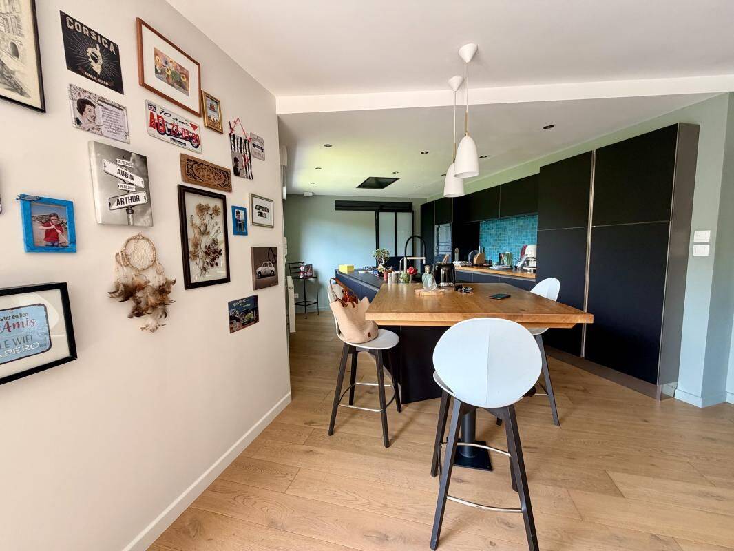 Maison 5 pièces 147 m² · à Lesquin · 147,4 m² · 595 000 €