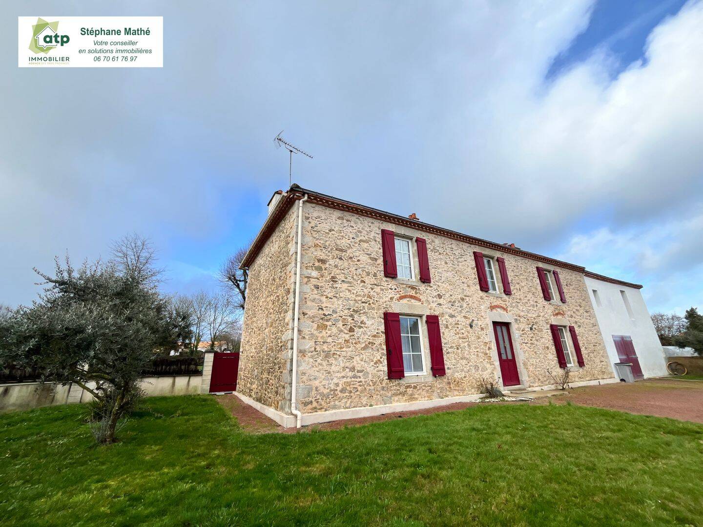 Maison 6 pièces 178 m² · à Saint-Denis-la-Chevasse · 178 m² · 333 900 €
