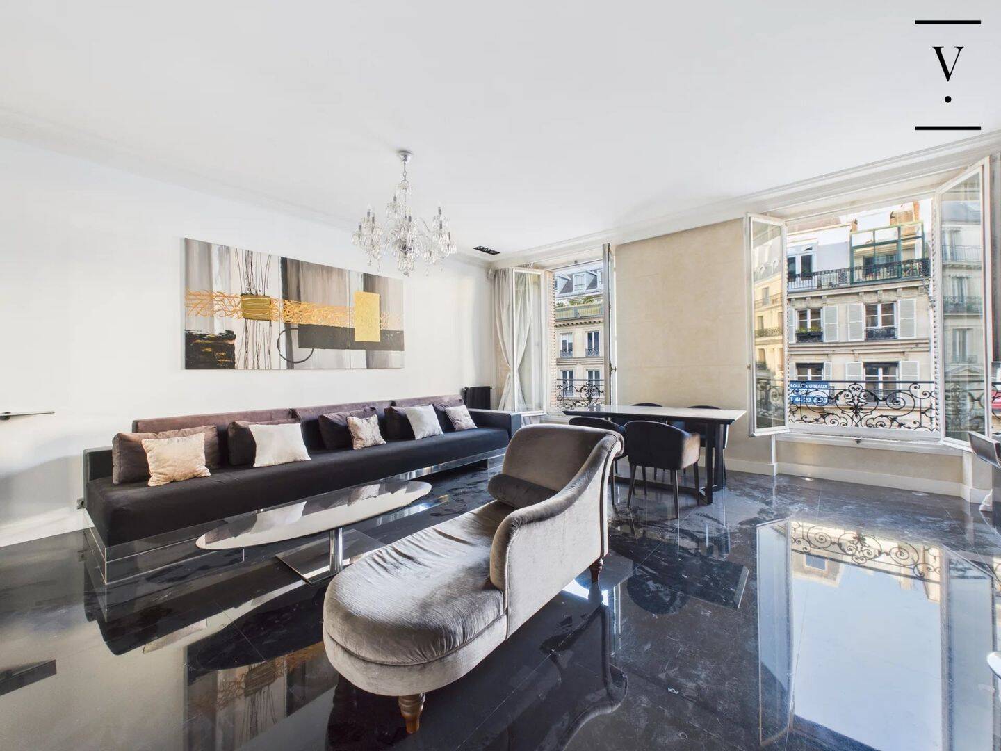 Appartement 3 pièces 100 m² · à Paris 8ème Arrondissement · 100 m² · 6 000 €/mois