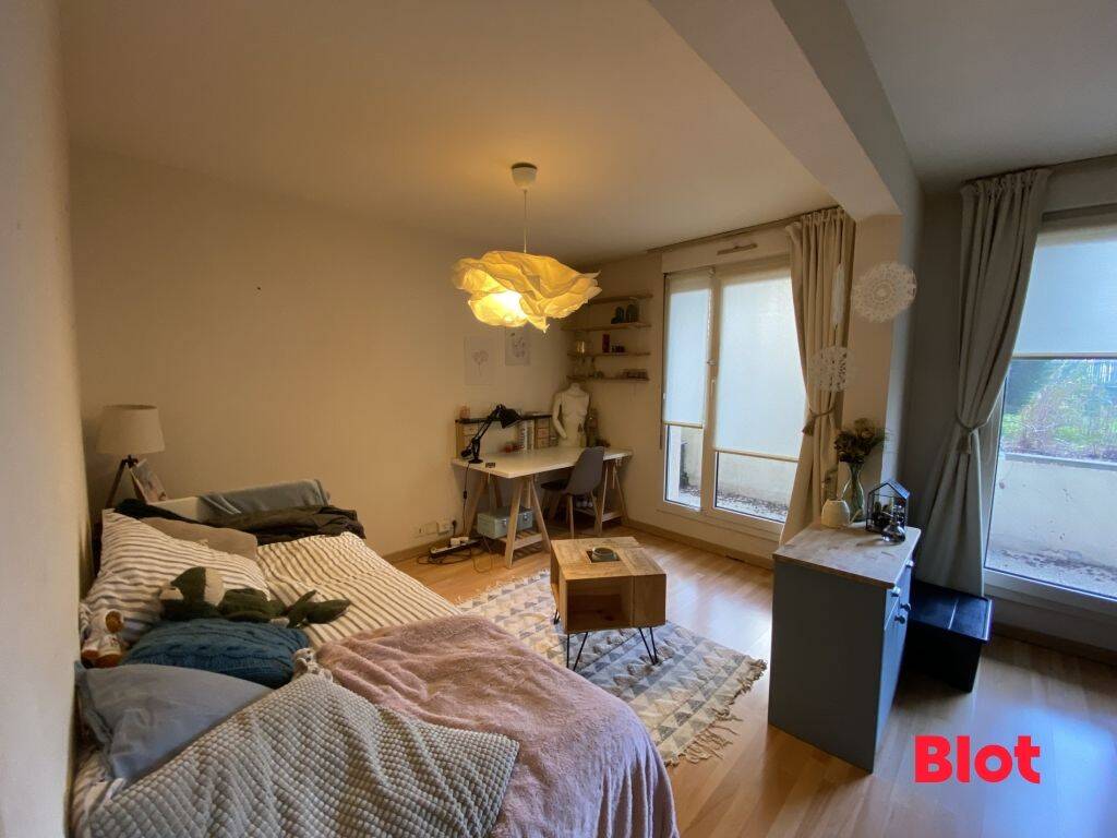 Appartement 1 pièce 27 m² · à Rennes · 27,1 m² · 607 €