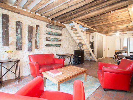 Appartement 2 pièces 70 m² · à Paris 1er Arrondissement · 70 m² · 2 495 €