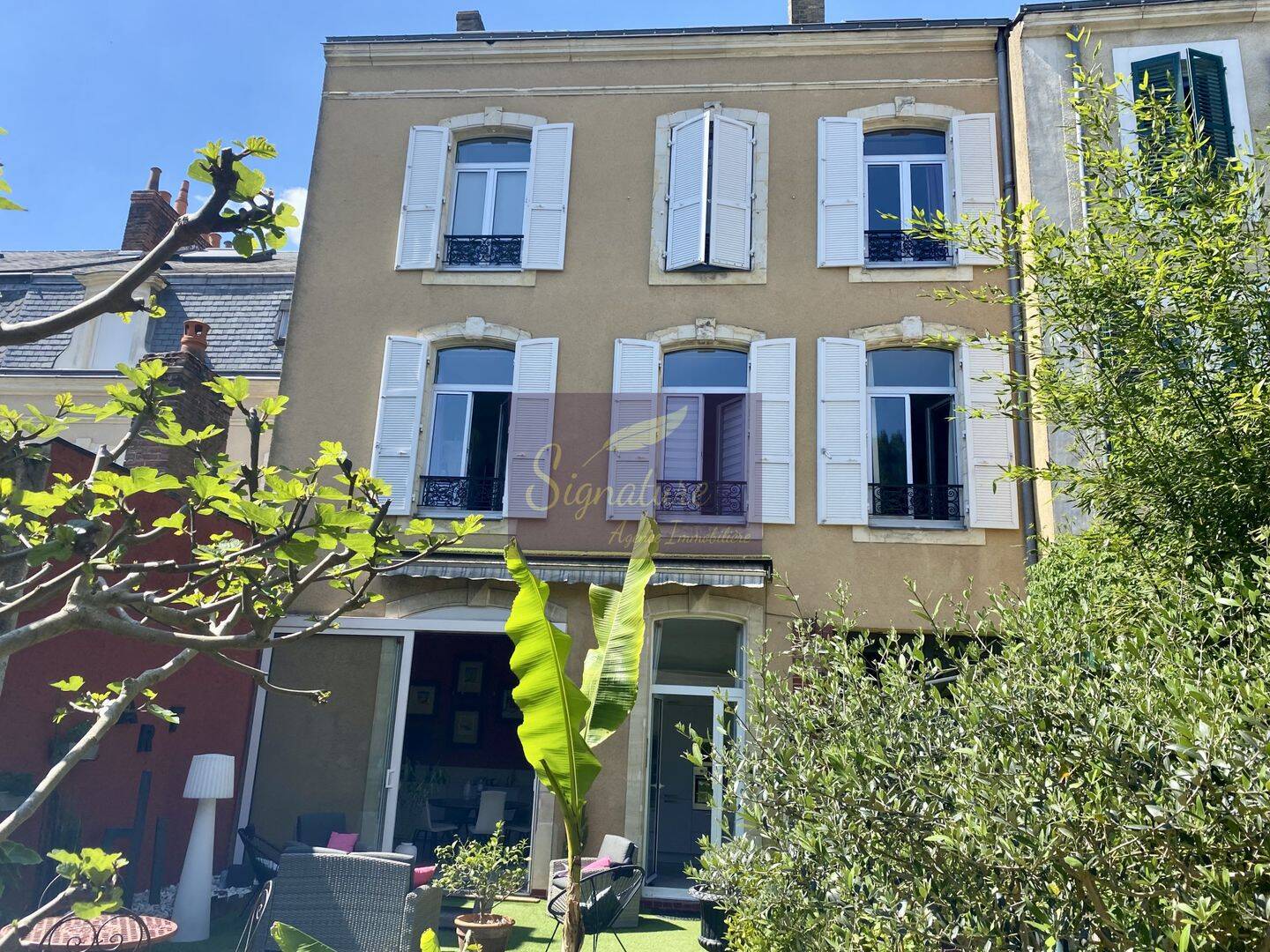 Maison 11 pièces 330 m² · à Le Mans · 330 m² · 960 000 €