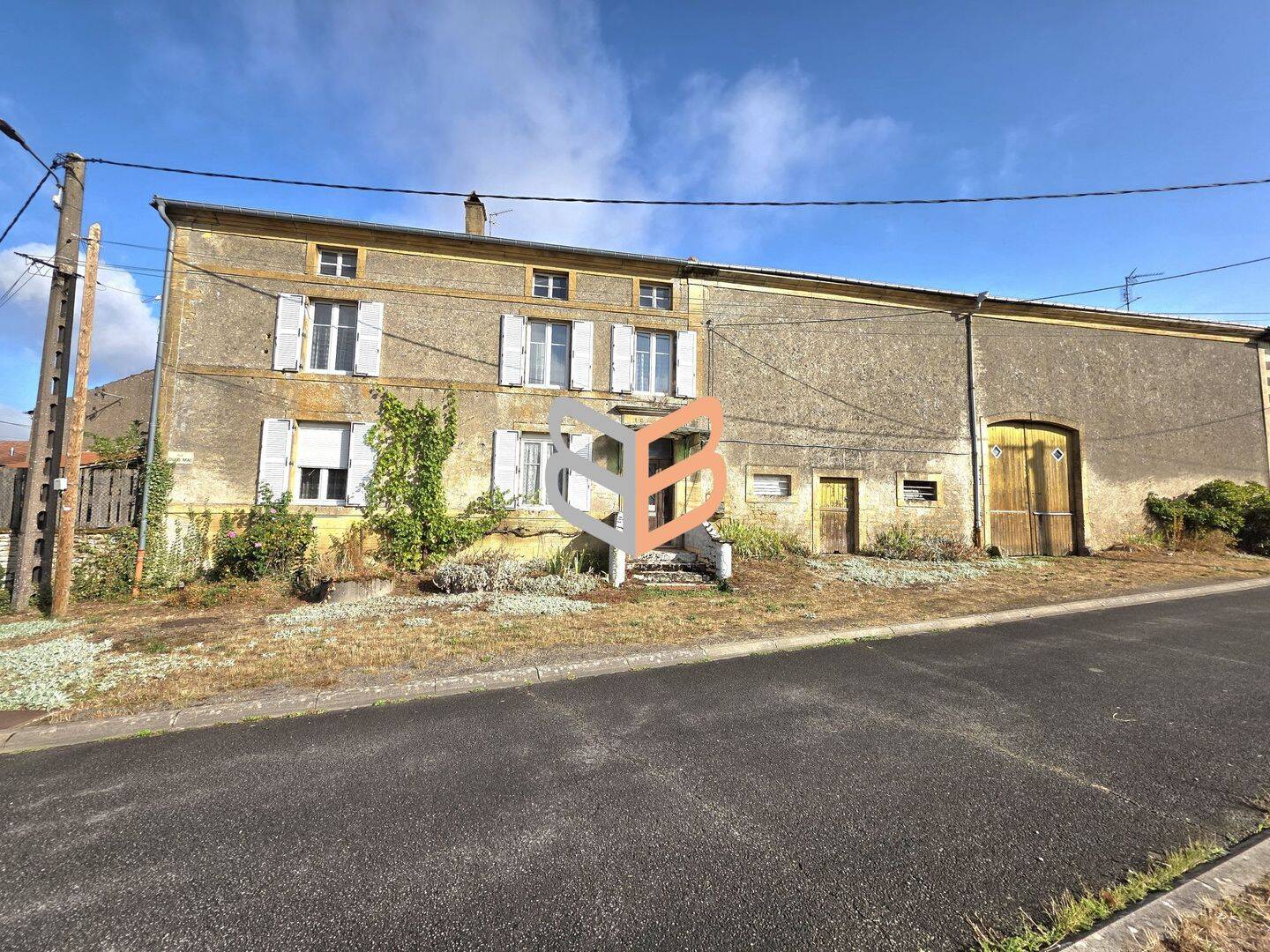 Maison 7 pièces 220 m² · à Mercy-le-Haut · 220 m² · 199 000 €