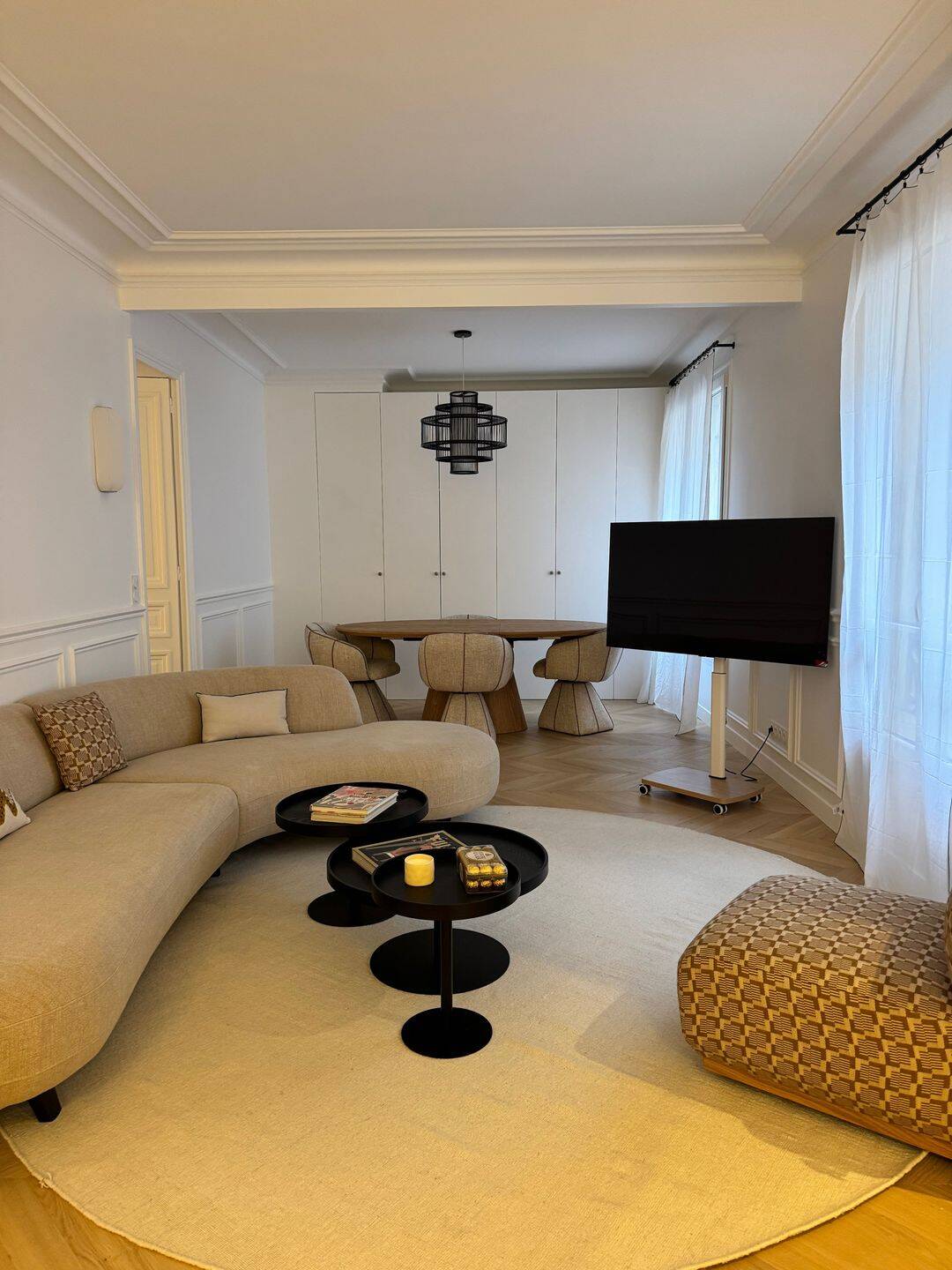 Appartement 2 pièces 54 m² · à Paris 6ème Arrondissement · 54 m² · 2 710 €