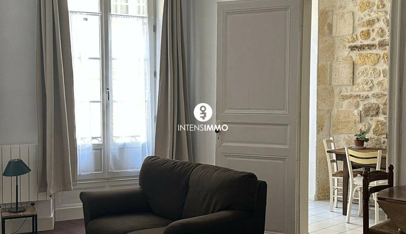 Appartement 2 pièces 43 m² · à Bordeaux · 43 m² · 888 €