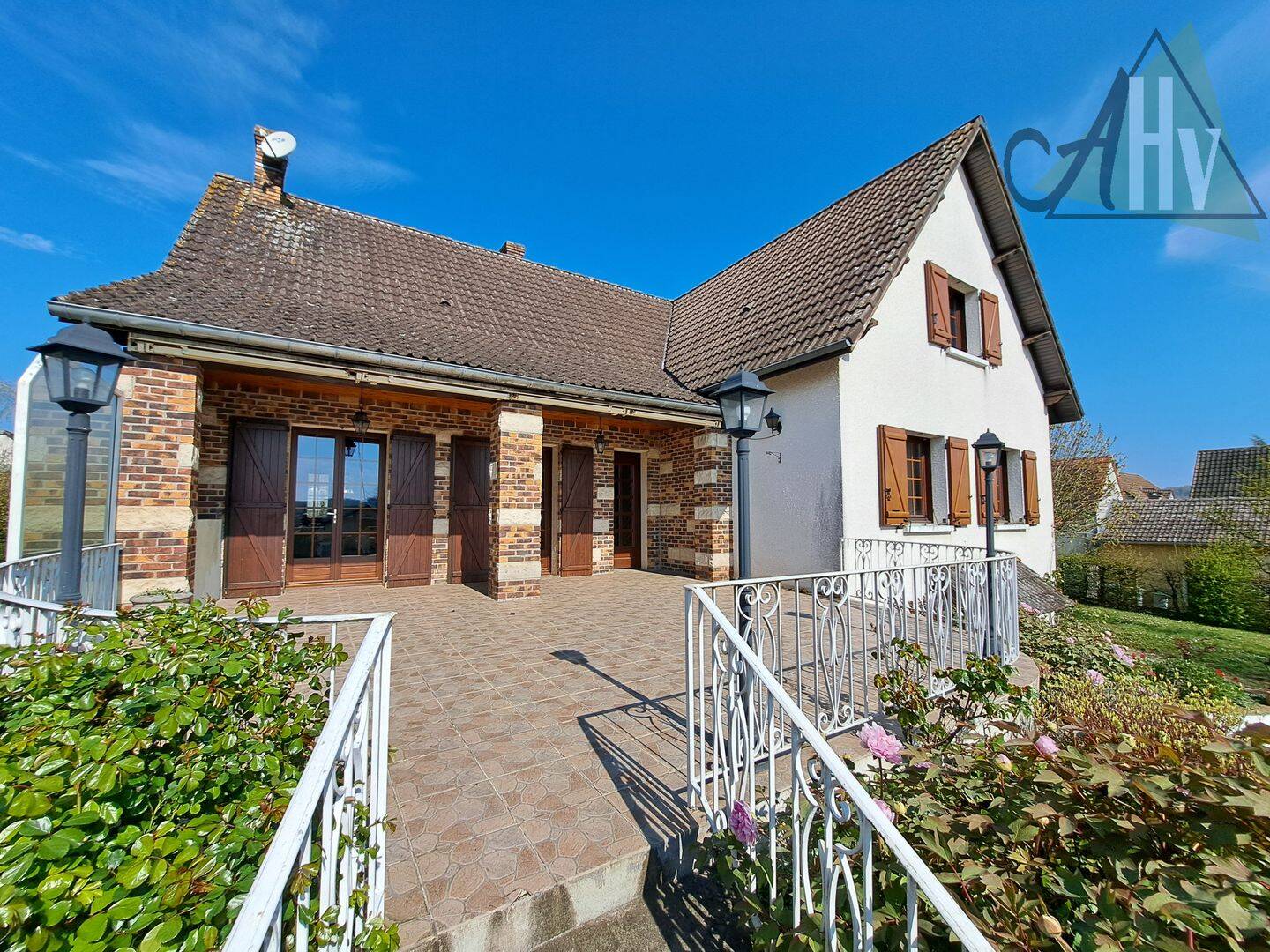 Maison 7 pièces 207 m² · à Soucy · 207 m² · 281 000 €